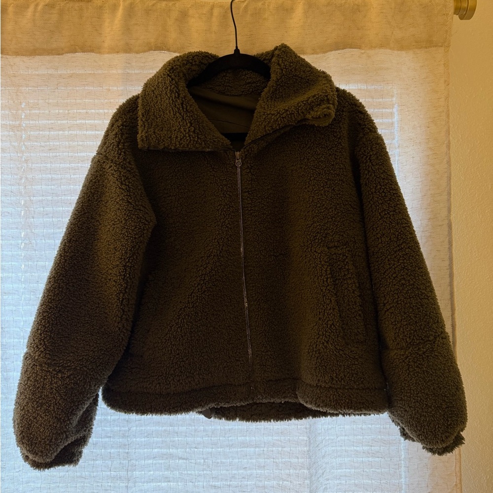 Lululemon Olive Fleece Zip up